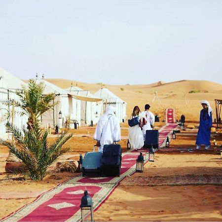 Sahara Luxury Tented Camp 梅尔祖卡 外观 照片
