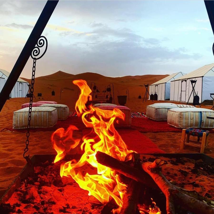 Sahara Luxury Tented Camp 梅尔祖卡 外观 照片