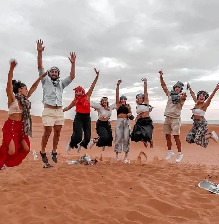 Sahara Luxury Tented Camp 梅尔祖卡 外观 照片